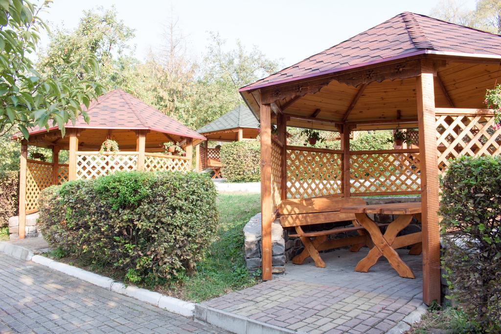 Chervona Gora Mukacheve Bagian luar foto